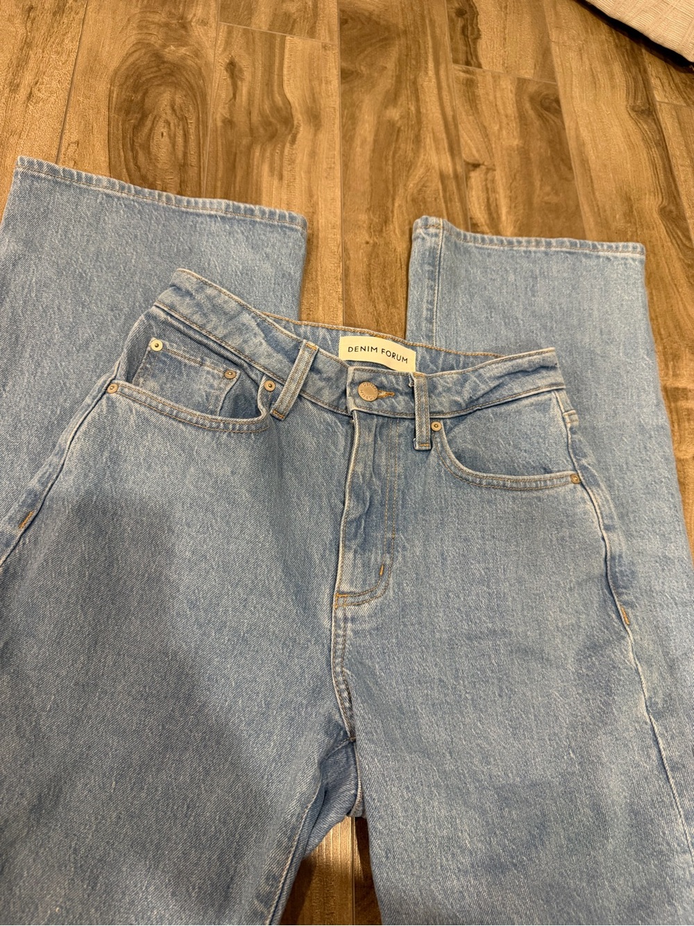Aritzia Denim Forum Remy High-Rise Straight Jeans